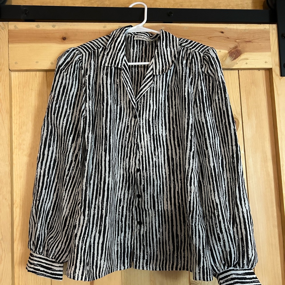 Judy bond vintage zebra stripped button down shirt